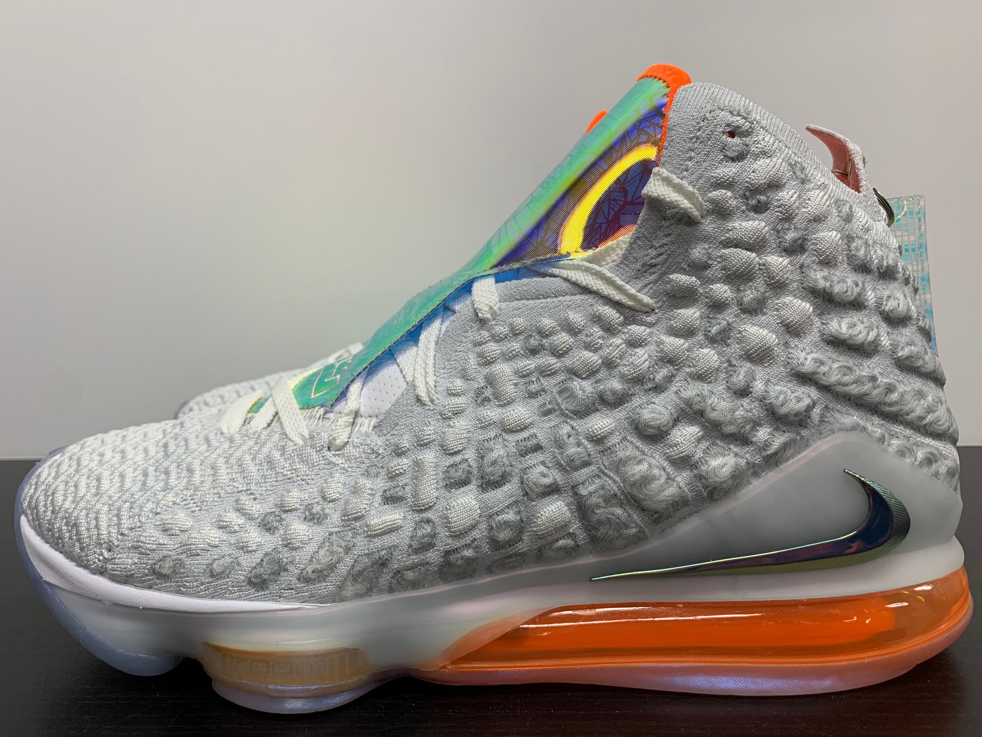 17 Future Air Do Lebron 17 Run Small Nike LeBron 17 Future Air