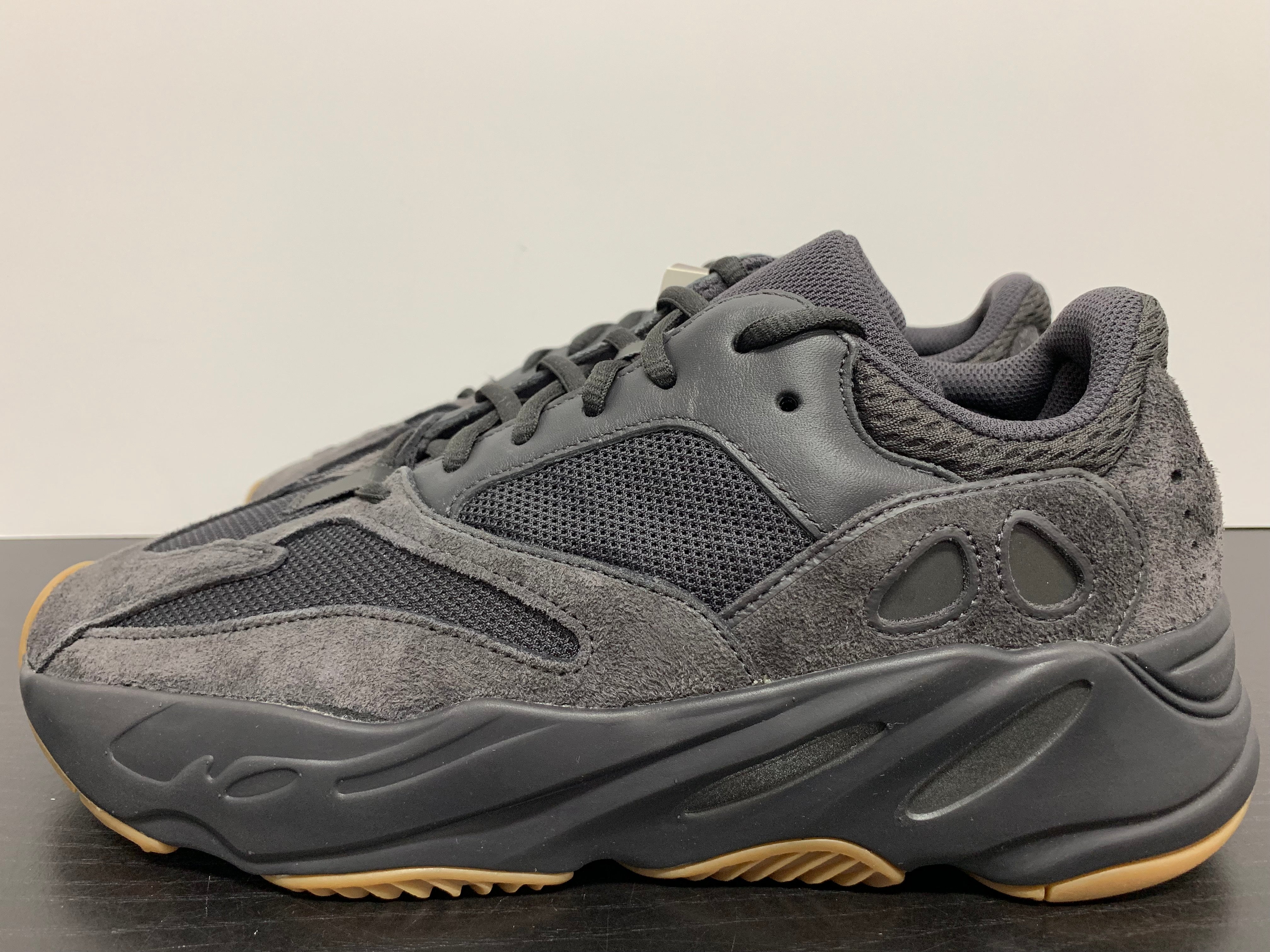 Adidas Yeezy Boost 700 Utility Black – ChillyKicks