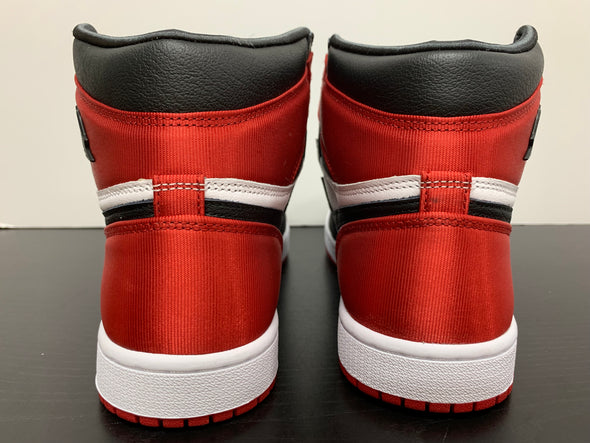 WMNS Nike Air Jordan 1 Satin Black Toe
