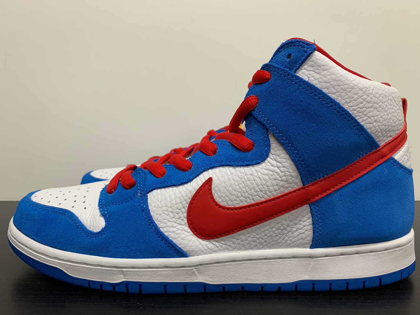 Nike SB Dunk High Doraemon