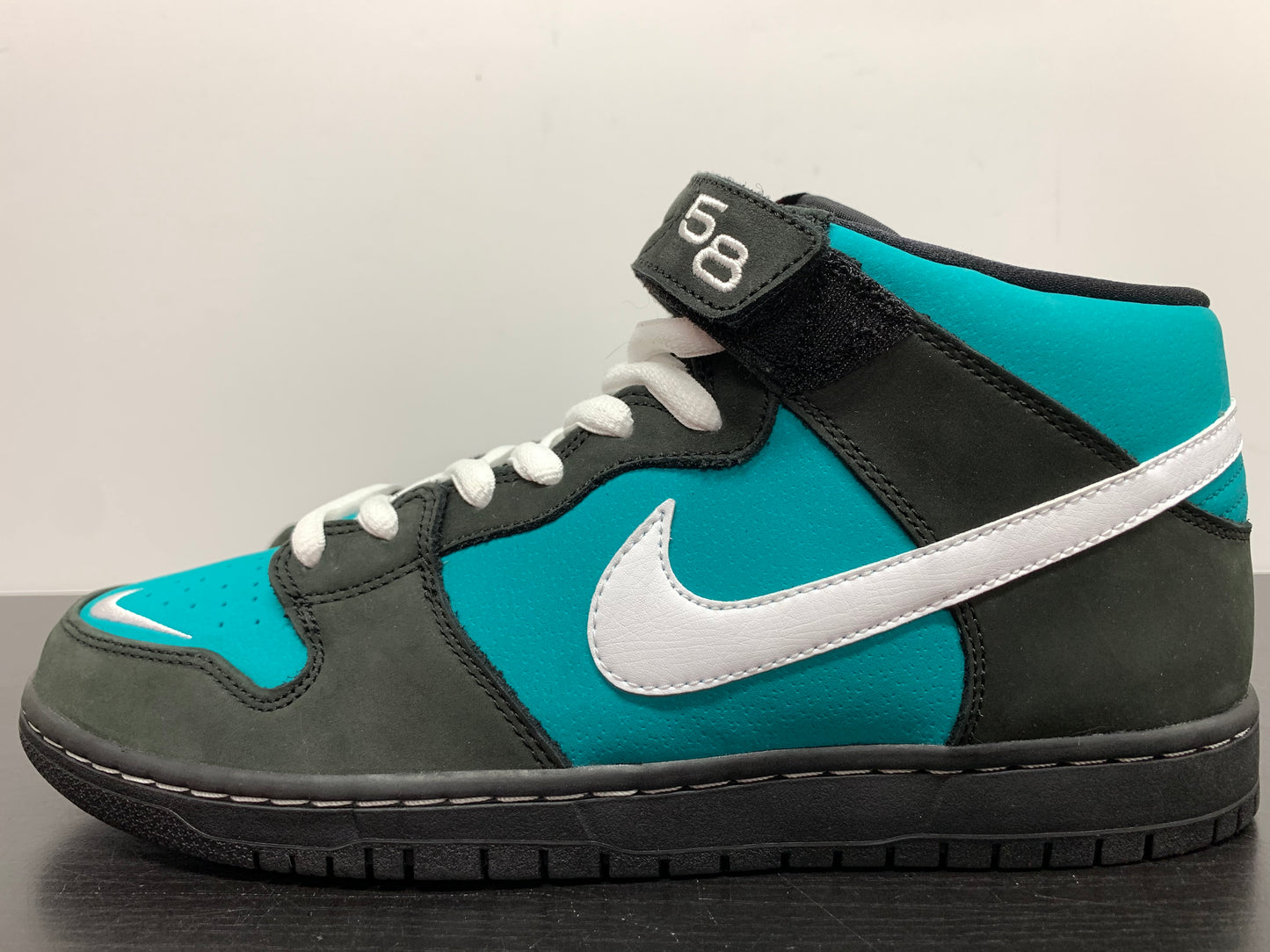 Nike SB Dunk Mid Griffey