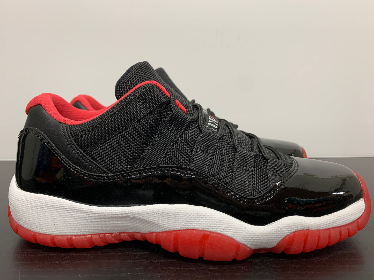 Nike Air Jordan 11 Low Bred GS