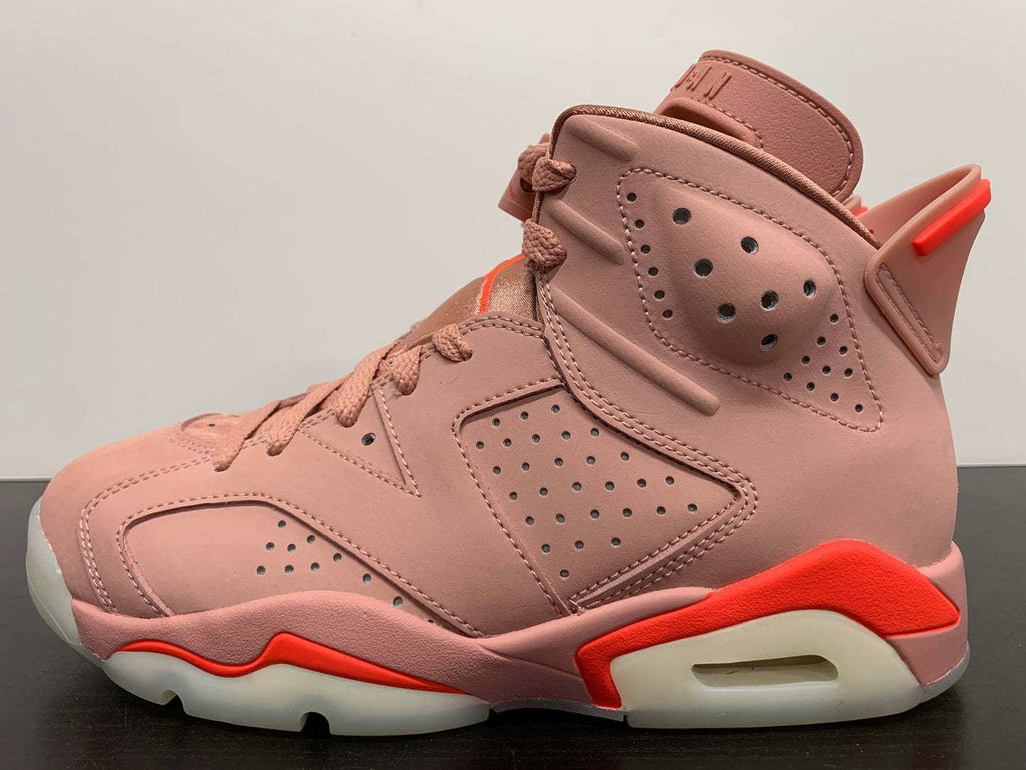 WMNS Nike Air Jordan 6 Aleali May