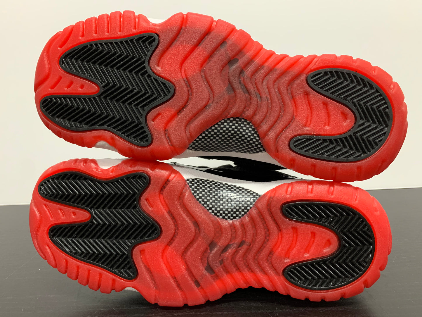 Nike Air Jordan 11 Low Bred GS