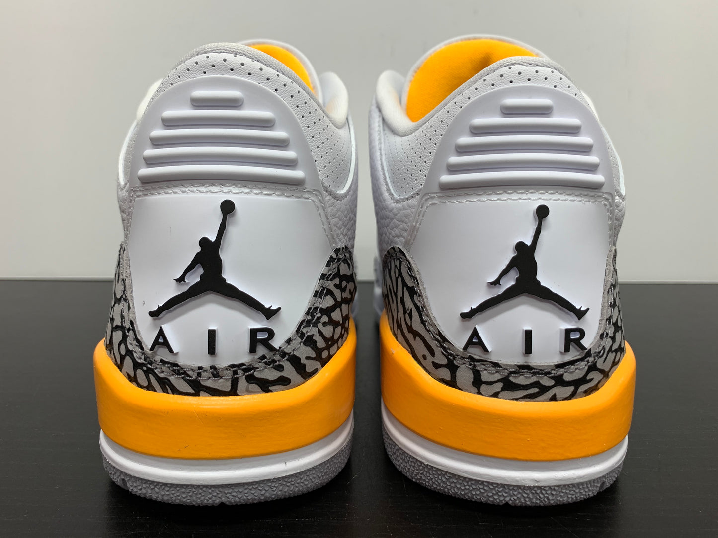 WMNS Nike Air Jordan 3 Laser Orange