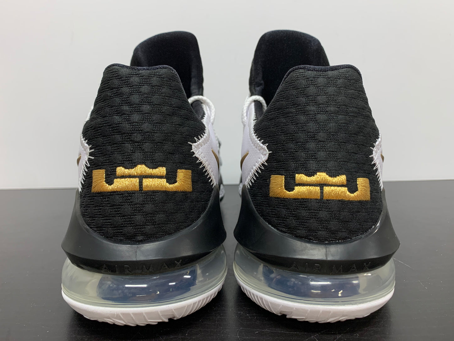 Nike LeBron 17 Low White Metallic Gold