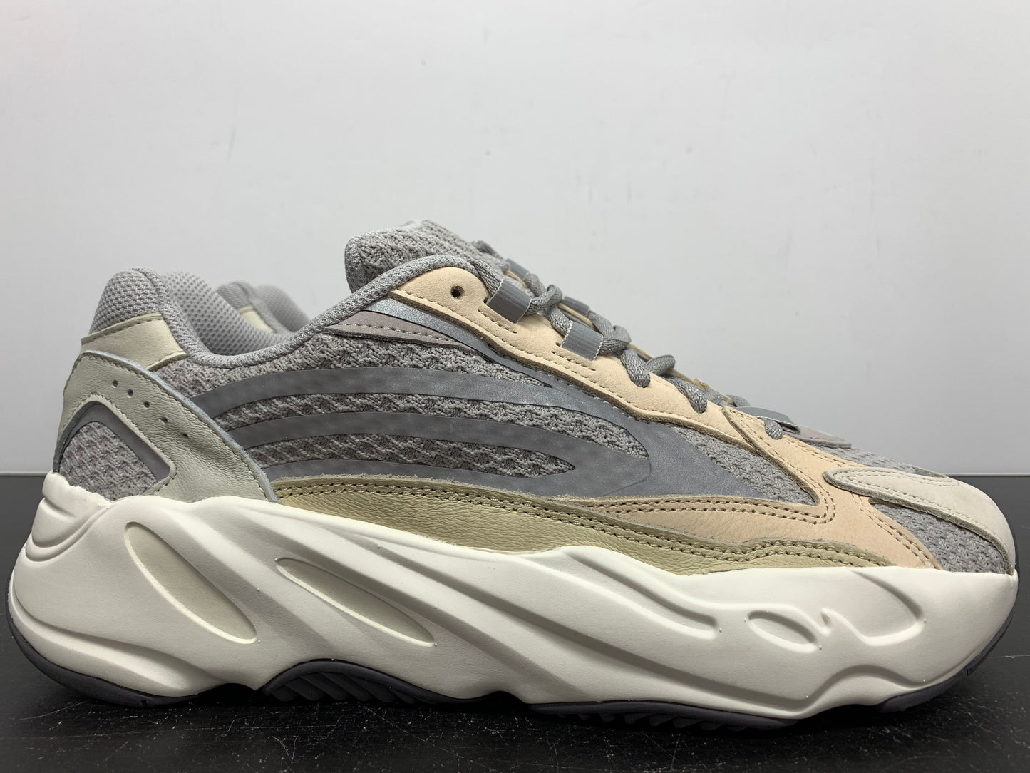 Adidas Yeezy Boost 700 V2 Cream