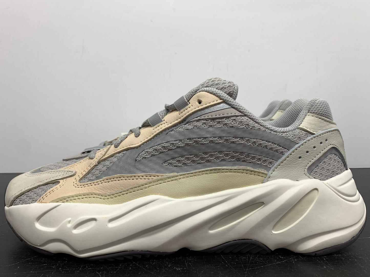 Adidas Yeezy Boost 700 V2 Cream