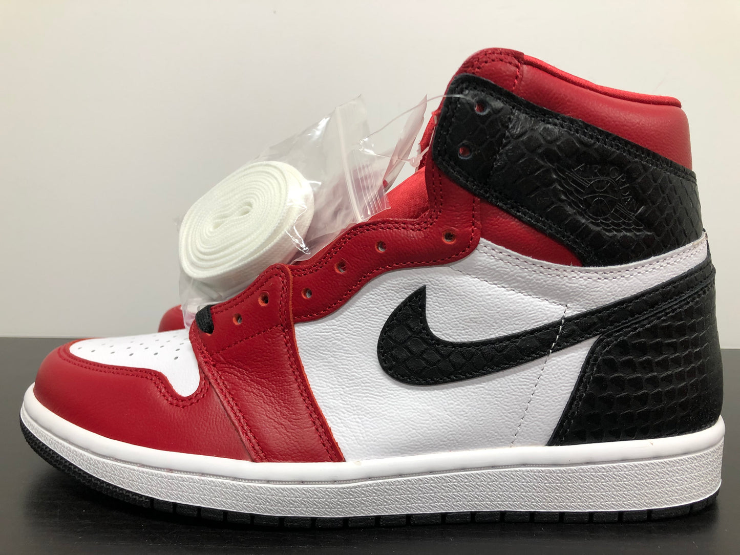 WMNS Nike Air Jordan 1 Satin Snake Red